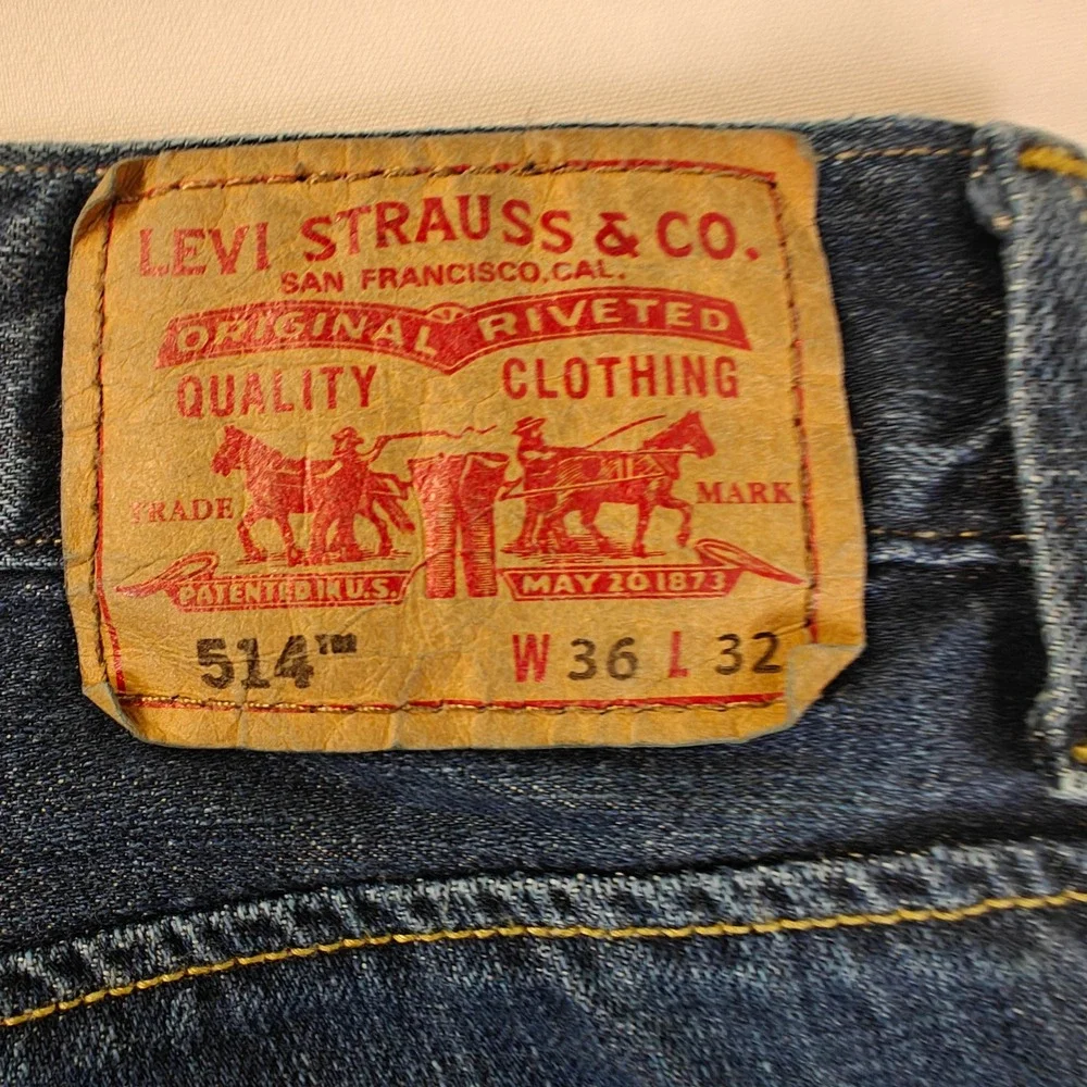 Levis 514 Slim Straight Jeans Mens 36x32 Blue Denim Flap Pocket 00514-0046